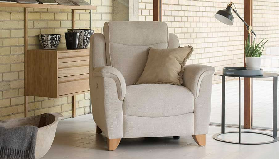 Parker Knoll Manhattan Chair Roomset